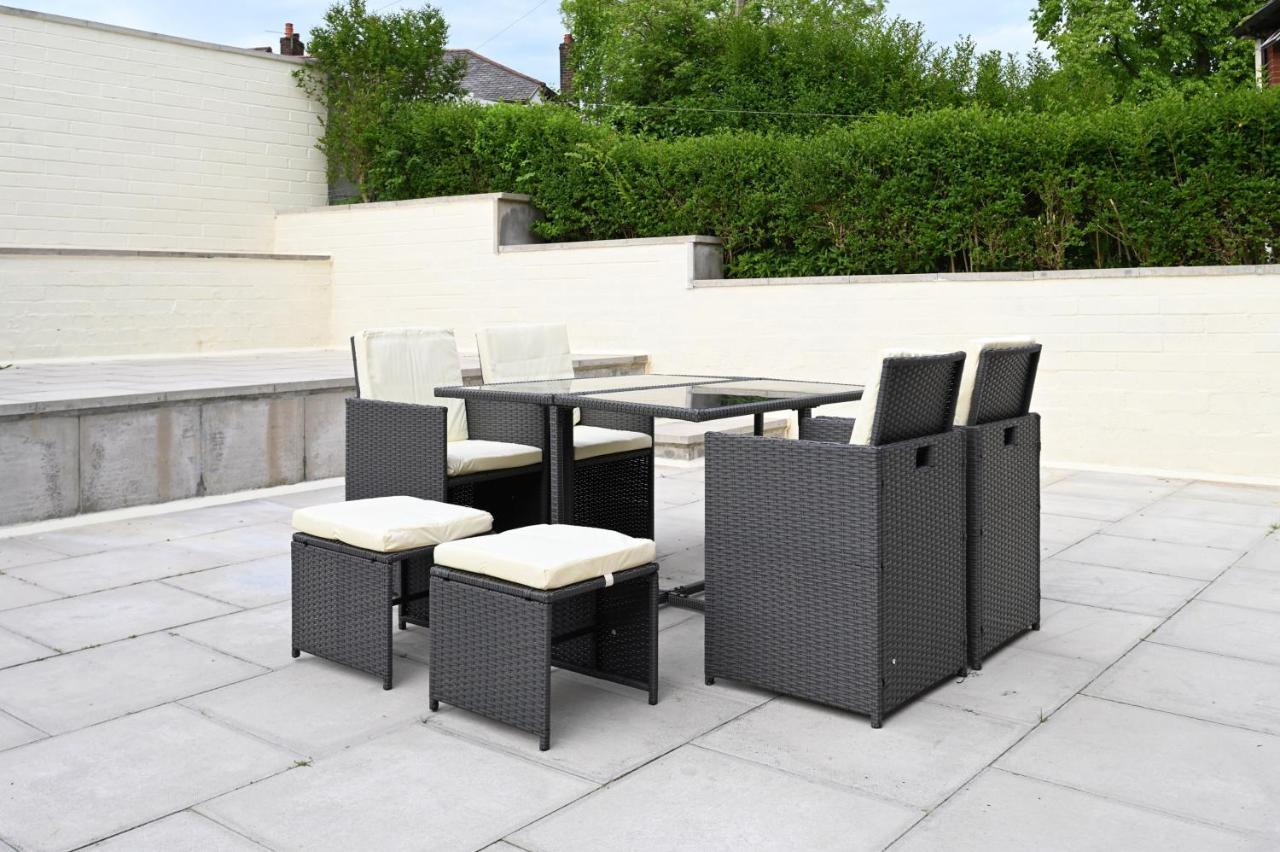 Sleek And Stylish 3 Bed In Bolton - Garden - Parking Exterior foto